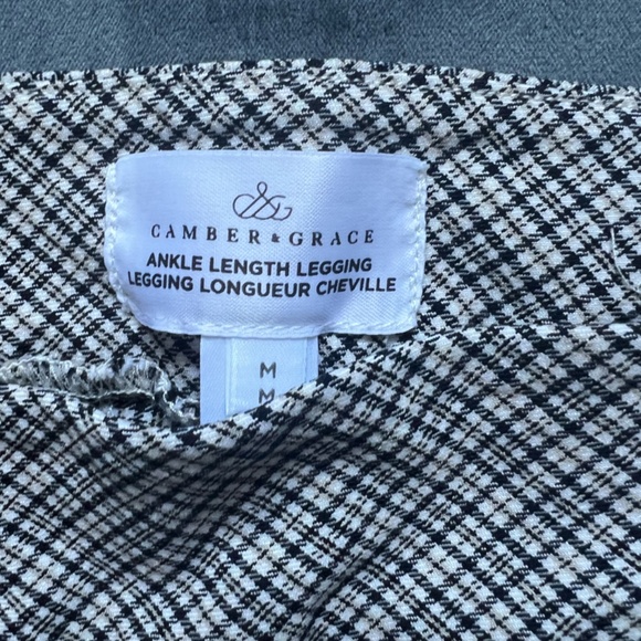 Women's Plaid Pants Size Medium - Picture 2 of 2